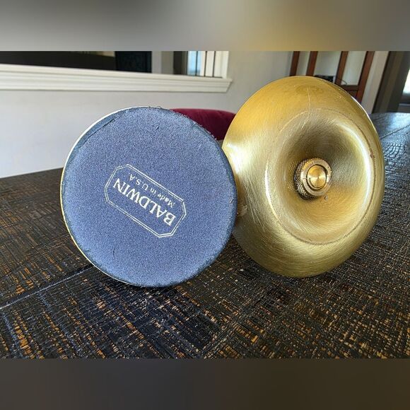 2 Polished Brass Elegant Gold Taper Candlestick Holders Sz 4.5' & 5' Short - Picture 4 of 12